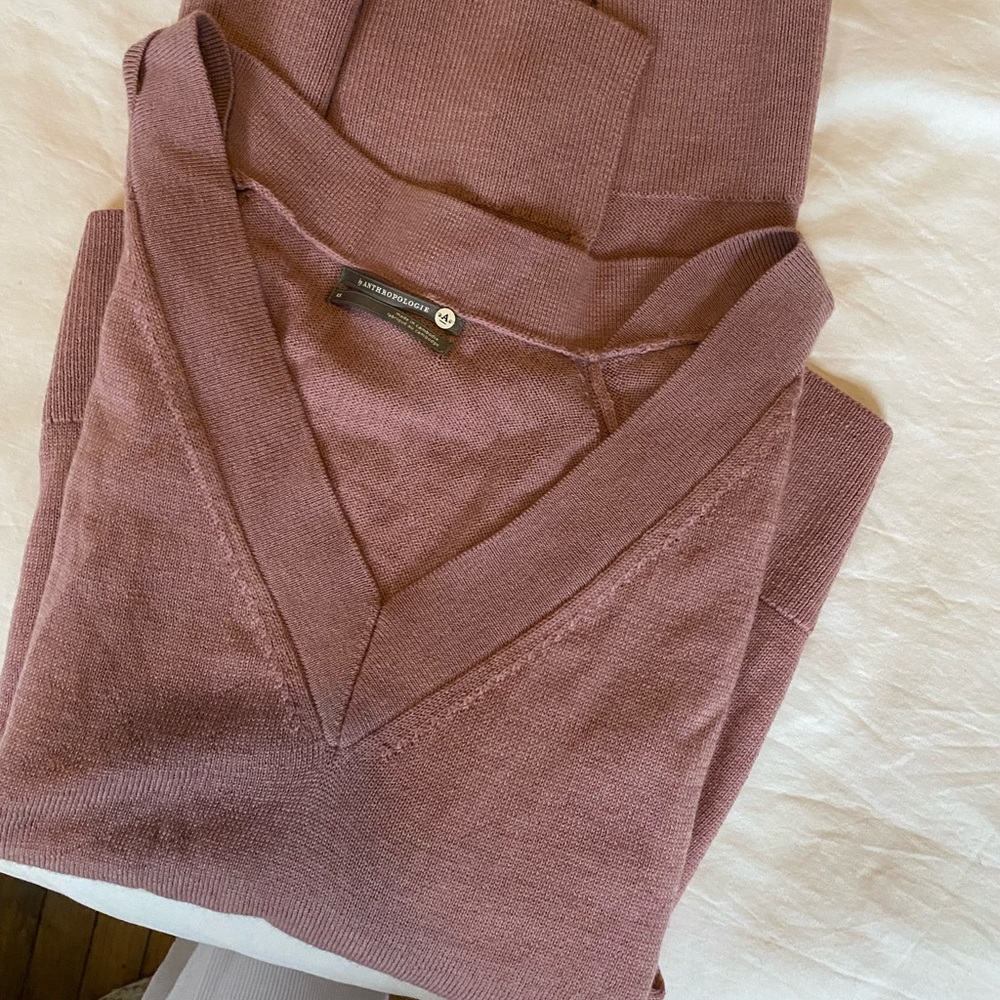 Anthropologie sweater never worn